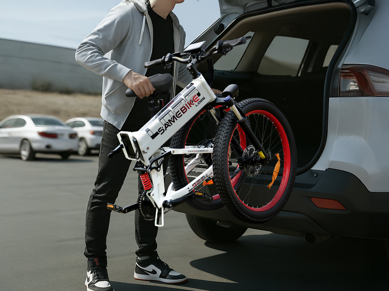 LO26 Plus Ebike Pieghevole con Pneumatici Grassi